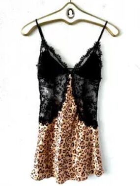 VICTORIA SECRET VERY SEXY Black Lace Leopard Satin Slip Dress Negligee CutOut Sm